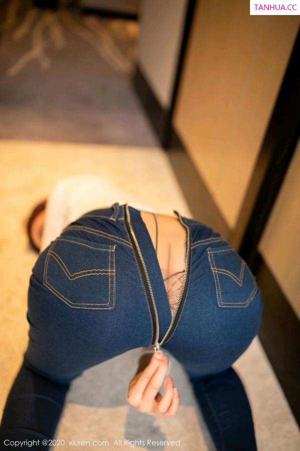 就是阿朱啊  [XiuRen]高清写真图 2020.07.15 No.2334 就是阿朱啊第11张图片